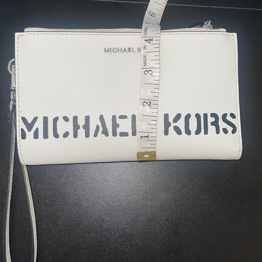 Adele Michael Kors Smartphone Wallet - image 5